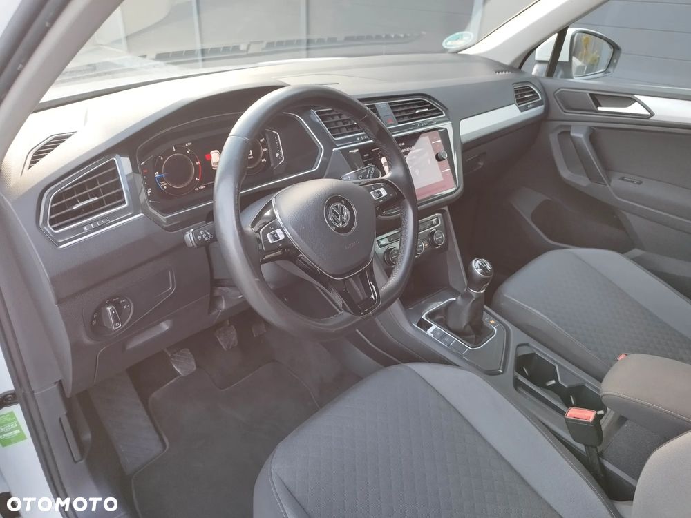 Volkswagen Tiguan 2.0 TDI SCR (BlueMotion Technology) Trendline - 22