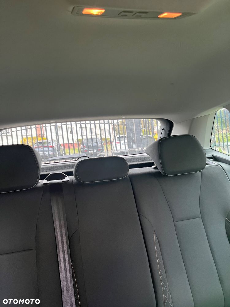 Skoda Kamiq 1.0 TSI Ambition DSG - 4