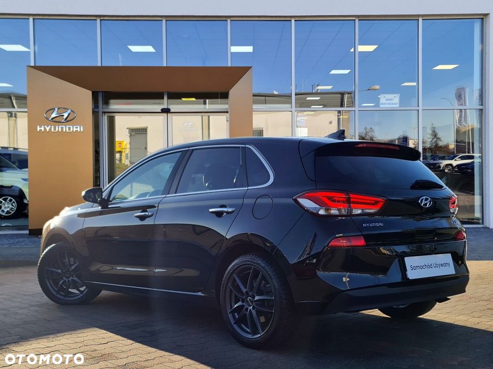 Hyundai i30 1.4 T-GDI Premiere Luxury - 4