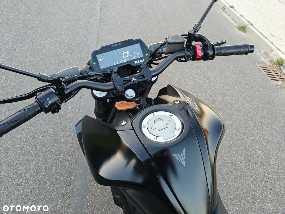 Yamaha MT - 22