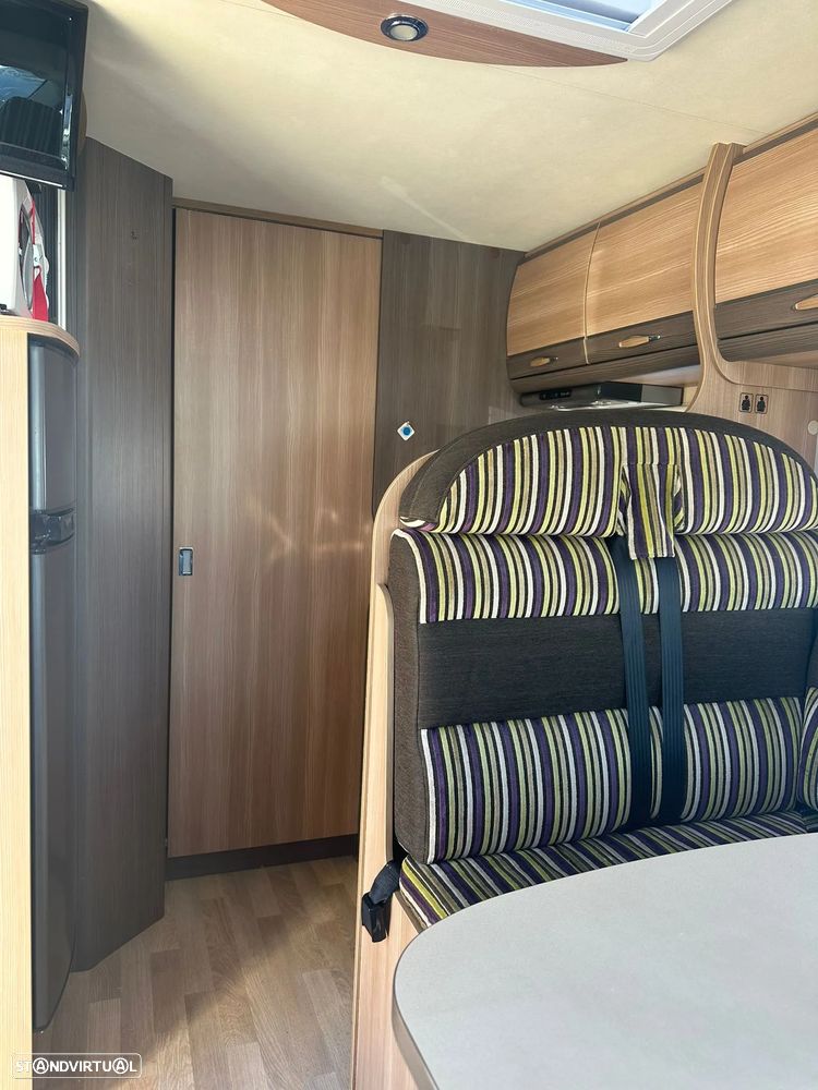 Rapido Serie 6F 691 cama central - 45