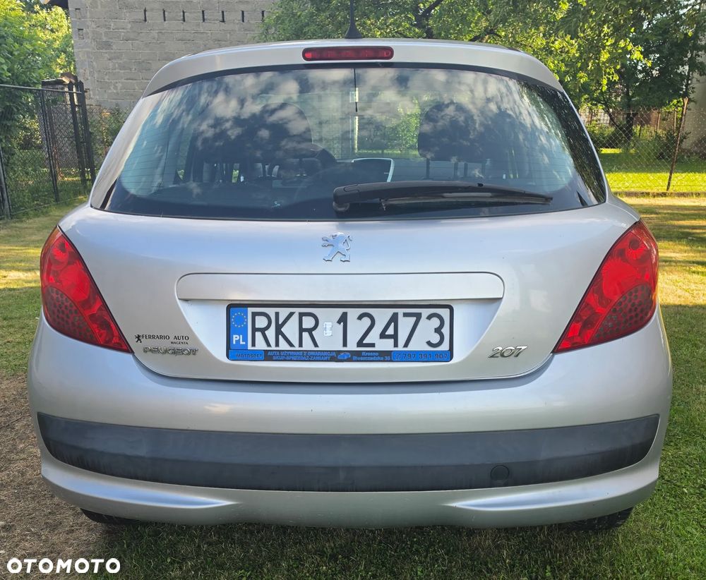 Peugeot 207 1.4 16V Trendy - 3