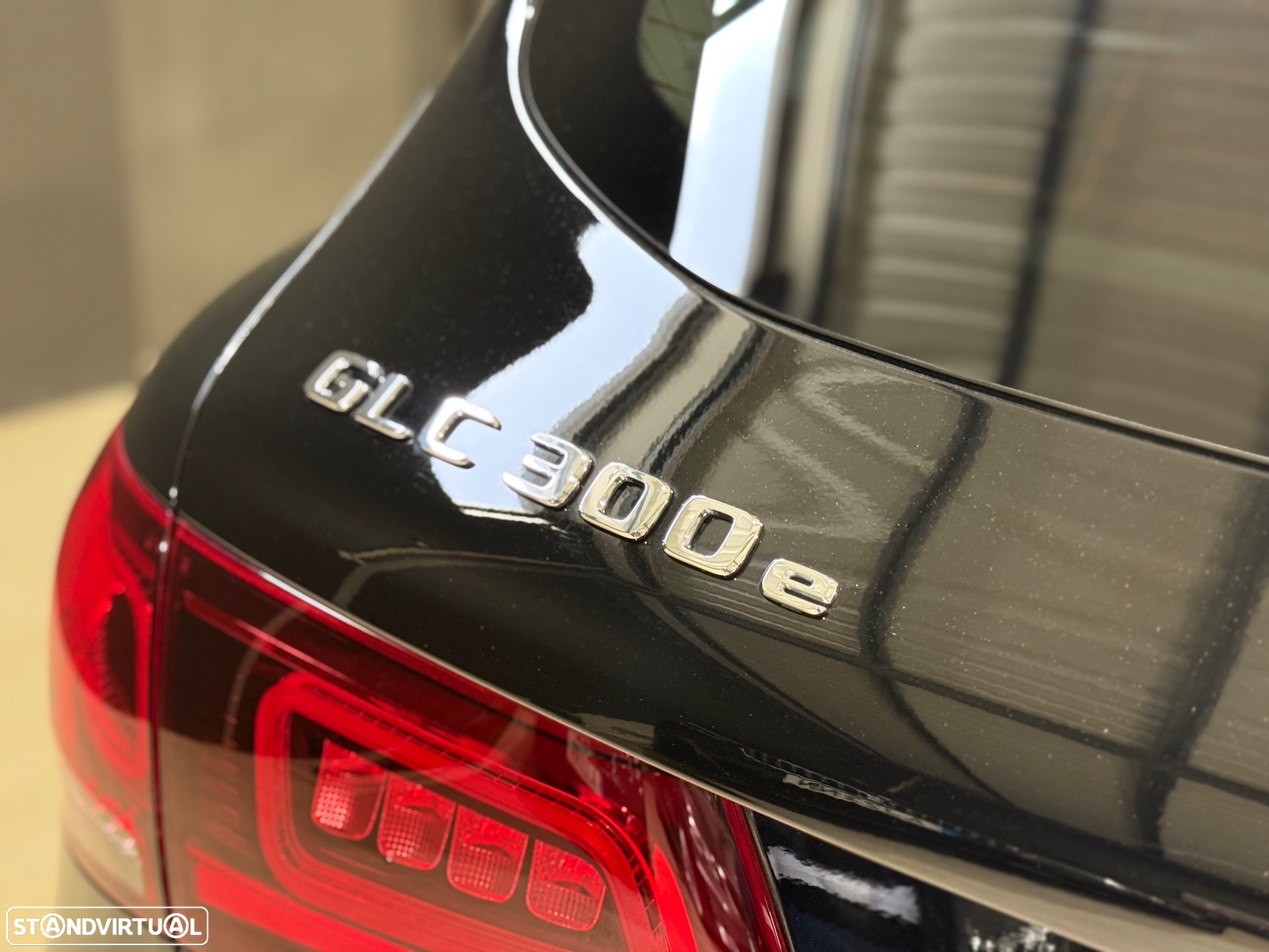 Mercedes-Benz GLC 300 e 4Matic - 12