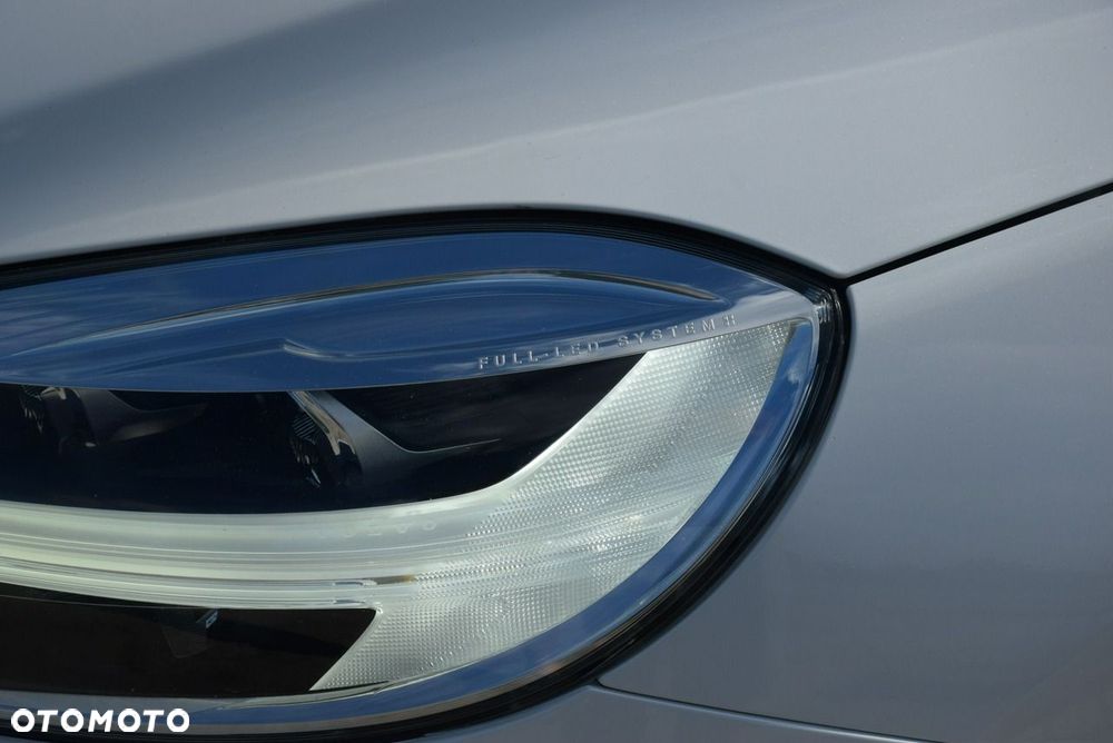 Volvo V40 D2 Kinetic - 16
