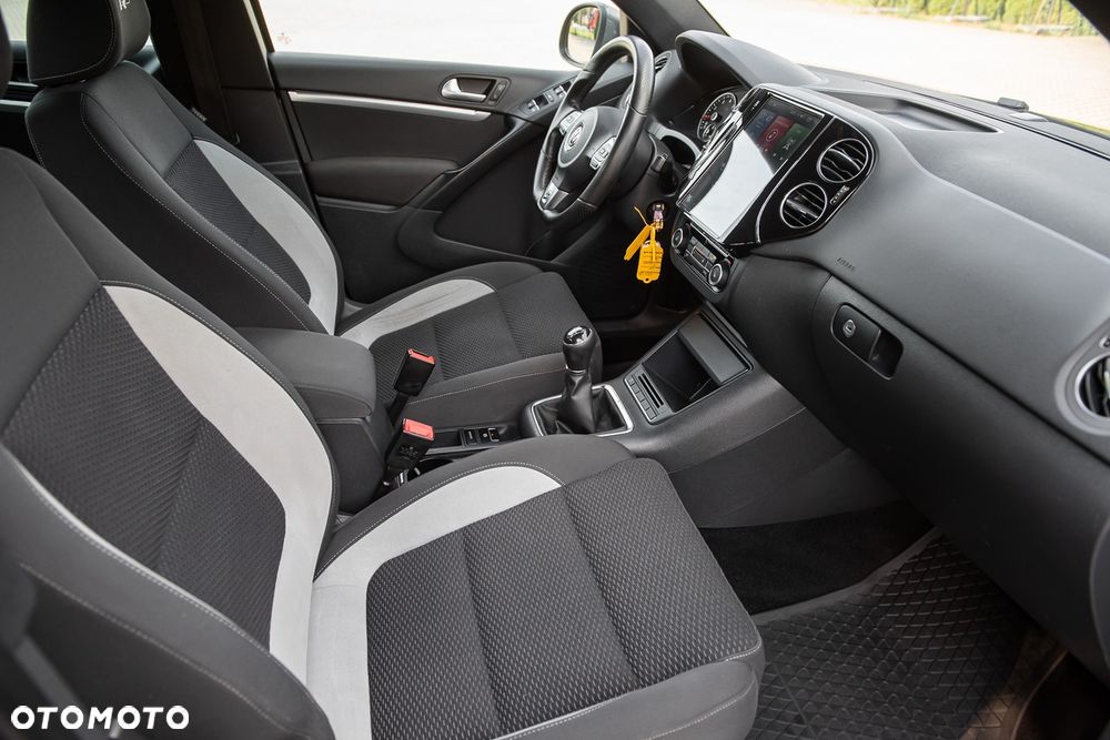Volkswagen Tiguan 1.4 TSI 4Motion Exclusive - 32