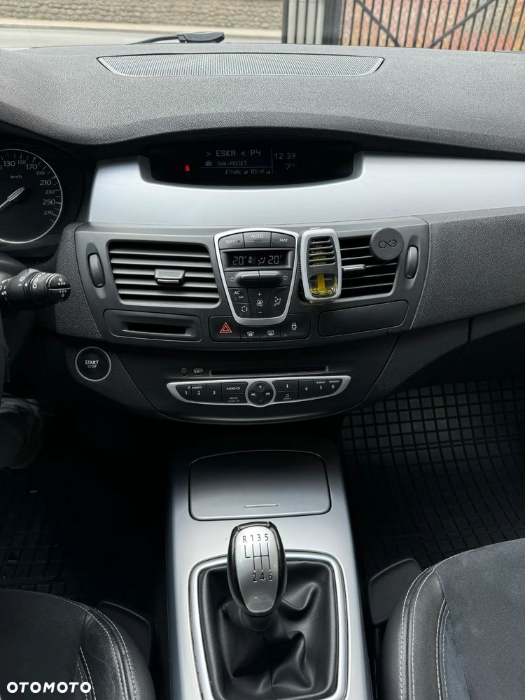 Renault Laguna dCi 150 FAP Bose - 13