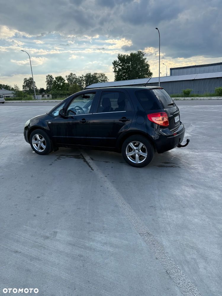 Suzuki SX4 1.6 GS/Premium - 7