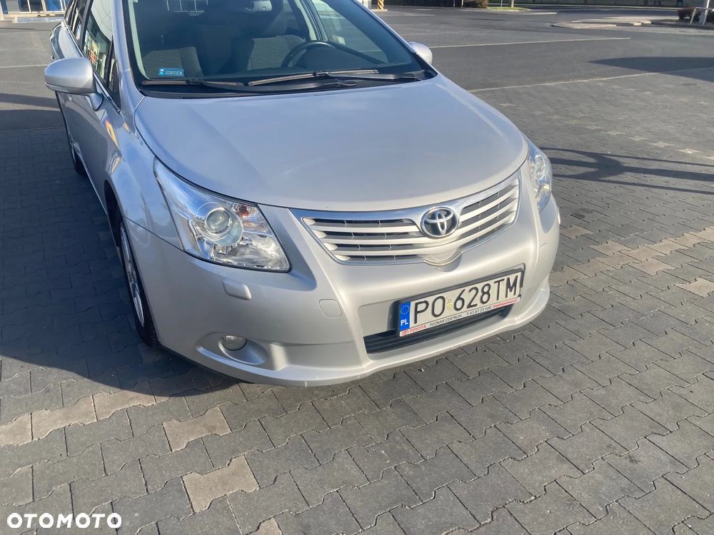 Toyota Avensis 1.8 Sol - 3