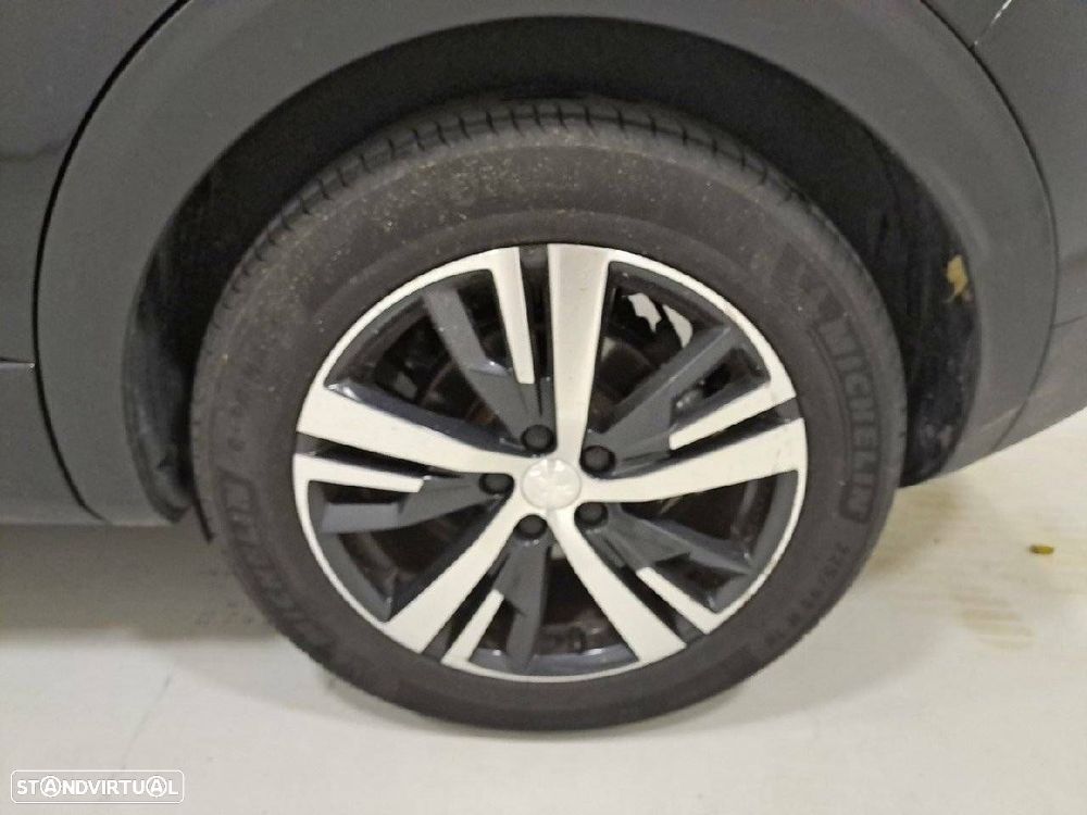 Peugeot 3008 1.6 Hybrid Allure e-EAT8 - 11