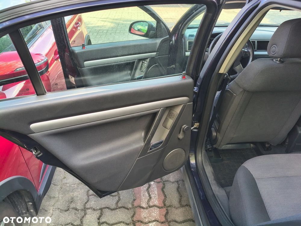 Opel Vectra 1.9 CDTI Essentia - 9