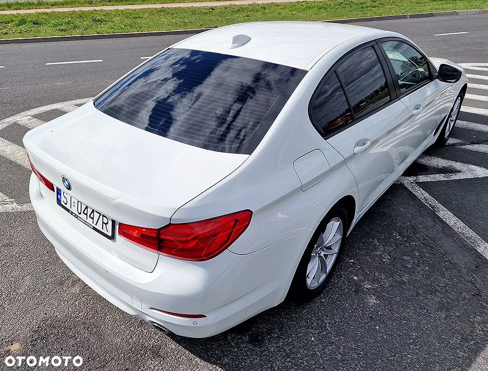 BMW Seria 5 518d Business Edition - 27