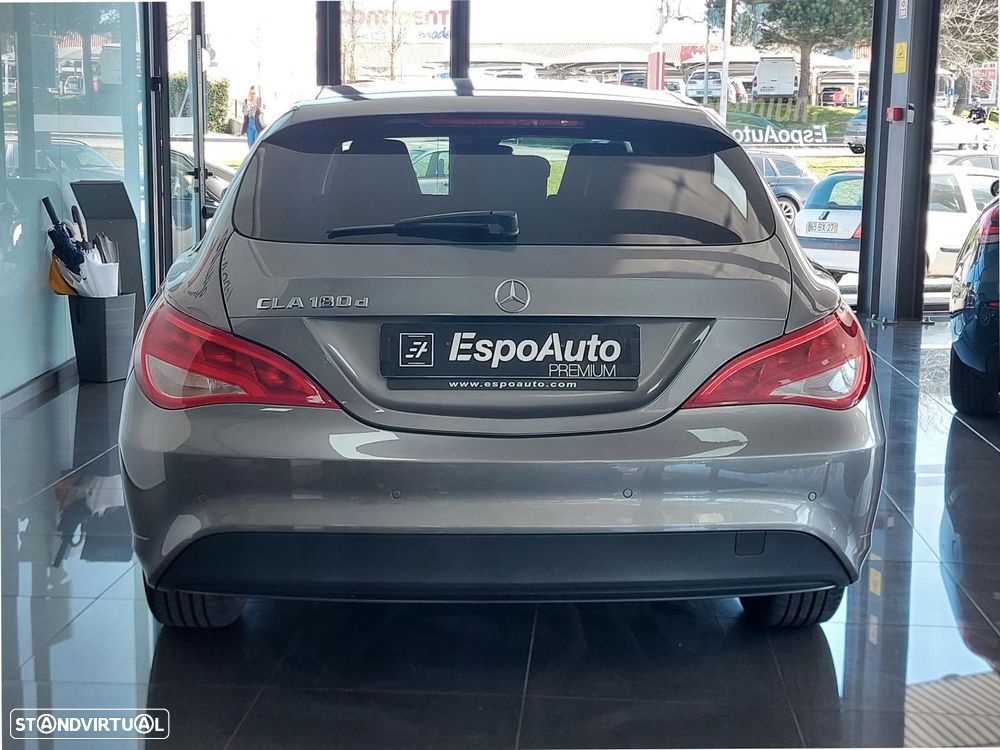 Mercedes-Benz CLA 180 d Shooting Brake - 6