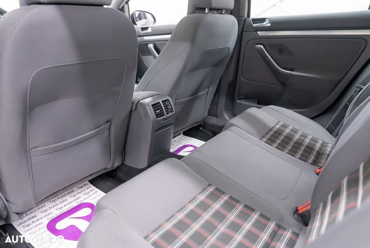 Volkswagen Golf 2.0 FSI GTI DSG - 7