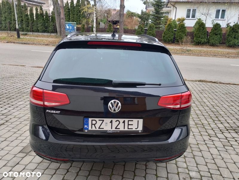 Volkswagen Passat - 6
