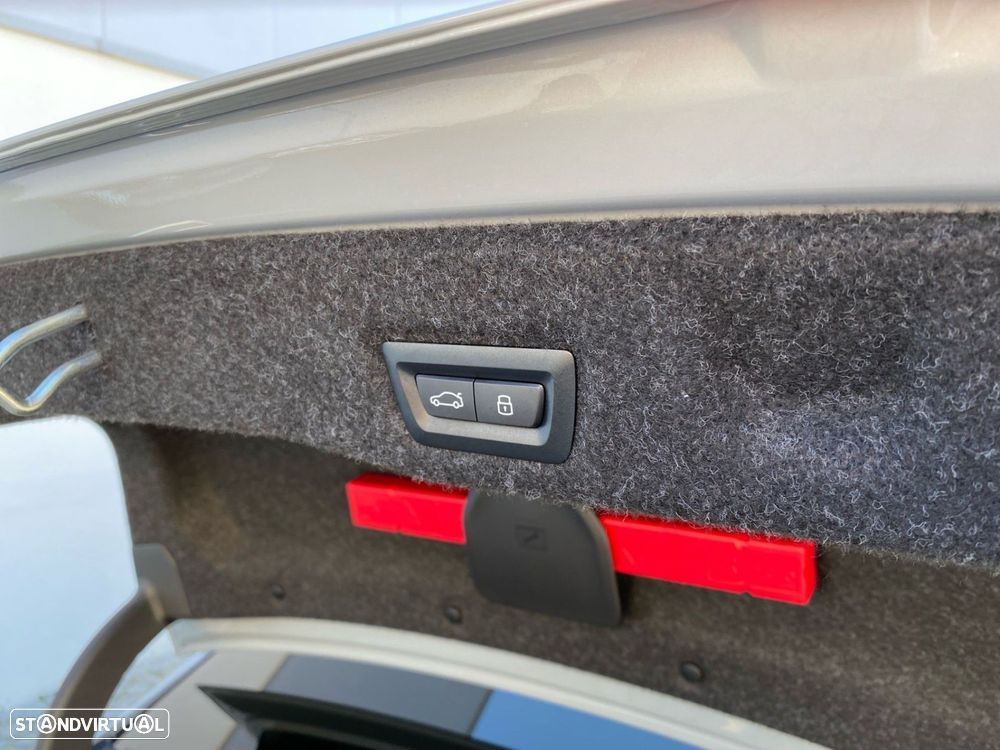 BMW i5 eDrive40 - 32