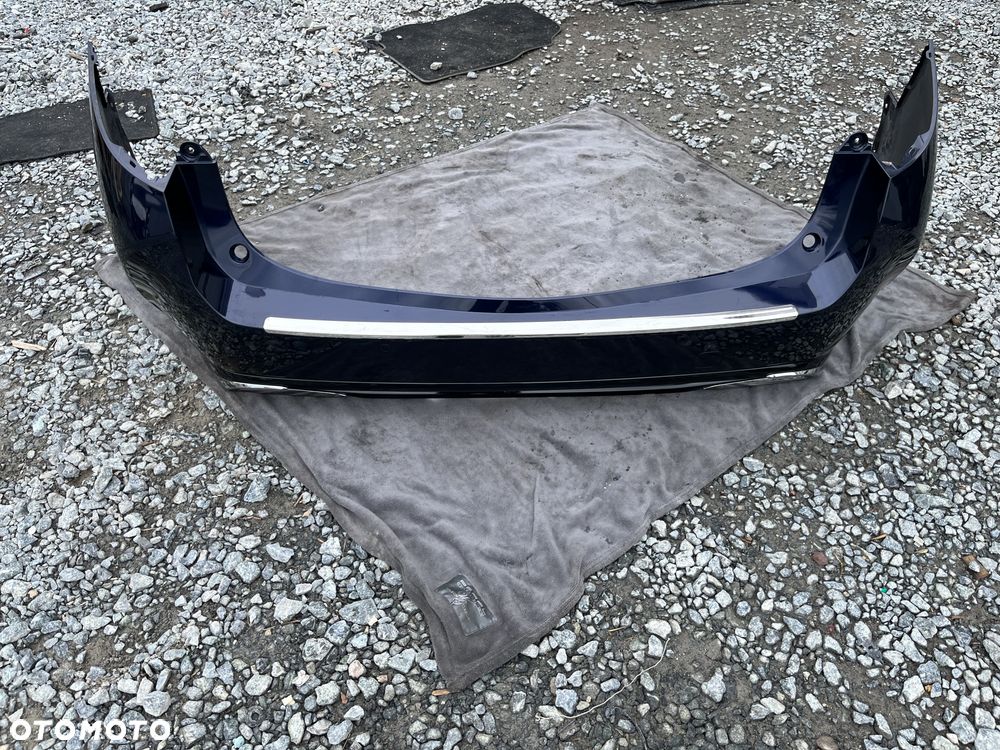 Zderzak tył 4xPDC Toyota Corolla E21 LIFT KOMBI 8X8 - 8