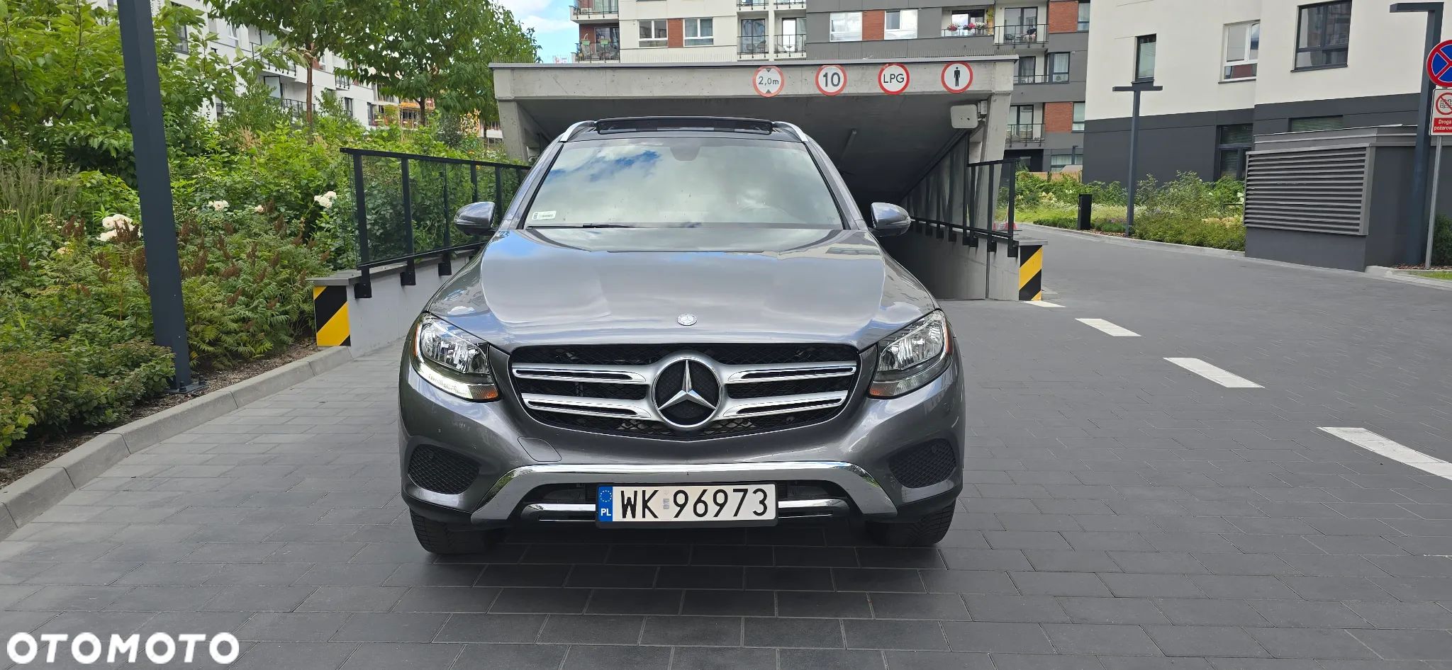 Mercedes-Benz GLC - 1