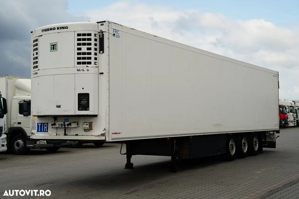 Schmitz Cargobull / REFRIGERAT / UNITATE THERMO KING SL-200 E / AXĂ RIDICATĂ / AXE SAF / - - 2