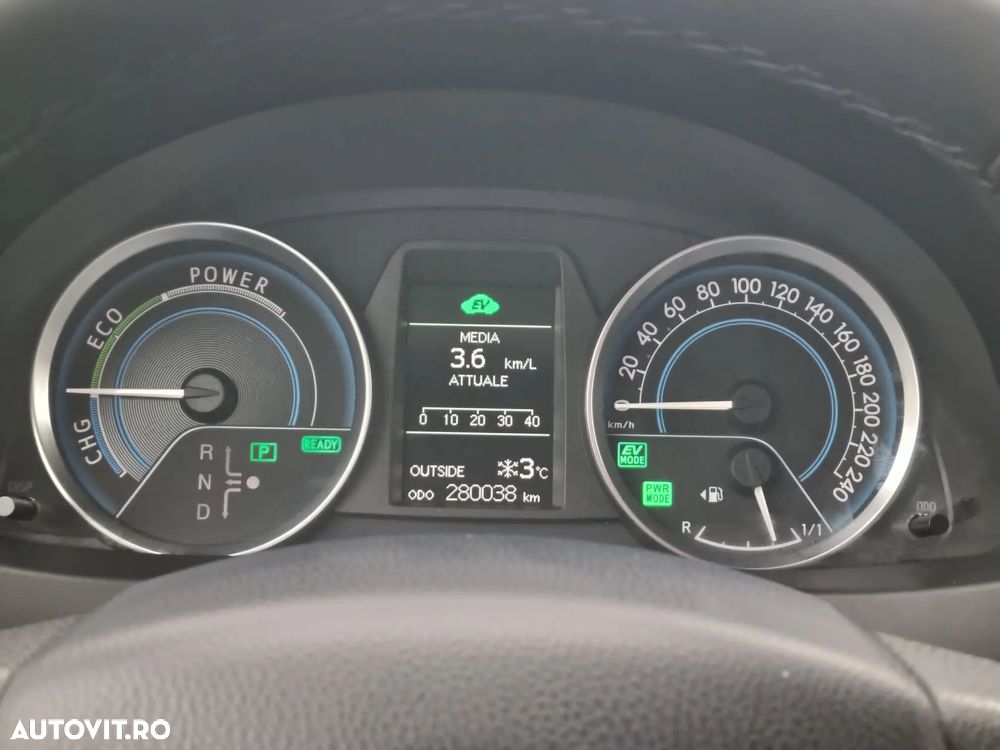 Toyota Auris 1.8 Hybrid Executive - 17