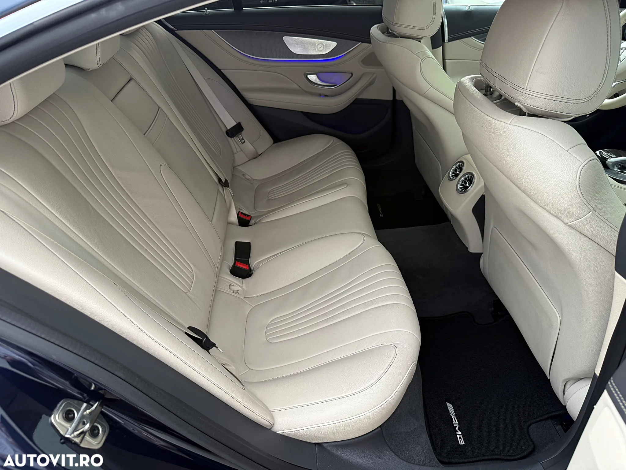 Mercedes-Benz CLS 350 d 4Matic 9G-TRONIC AMG Line - 33