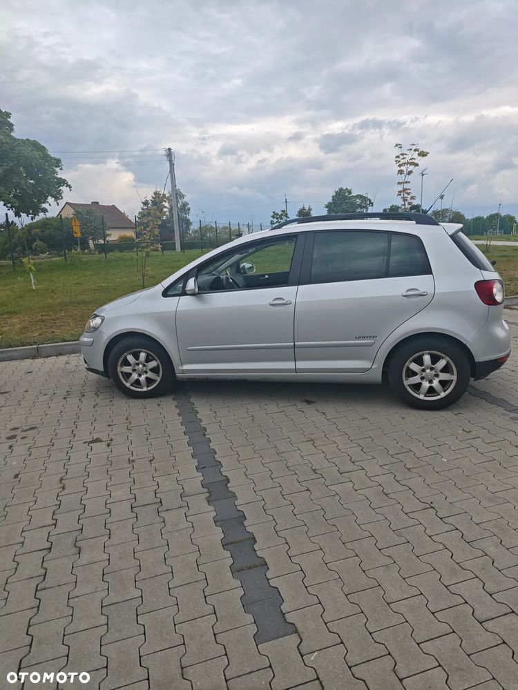 Volkswagen Golf Plus - 9