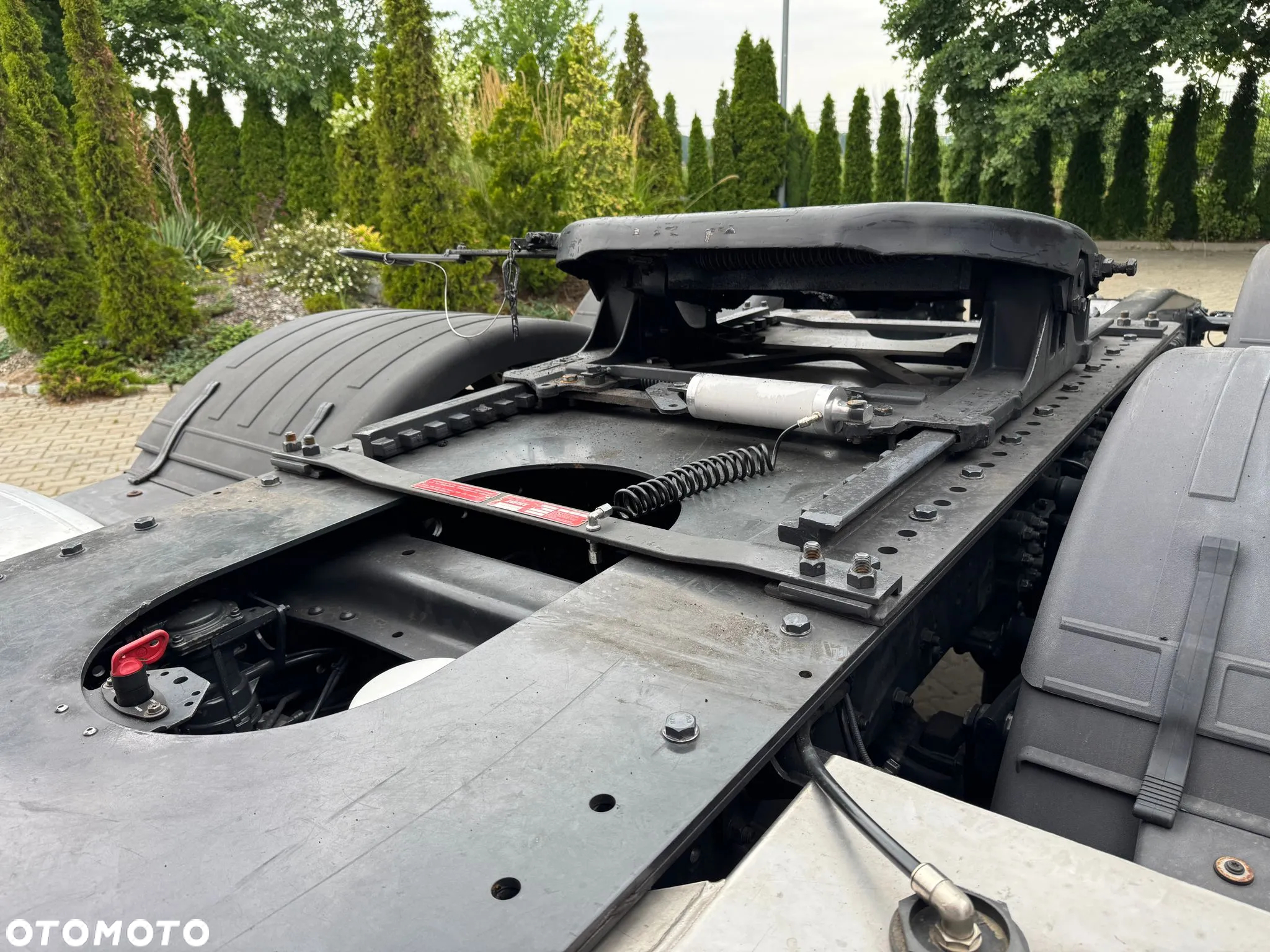 Iveco S-WAY 570 6x2 EURO6 BOOGIE CIĄGNIK SIODŁOWY Z HYDRAULIKĄ - 27