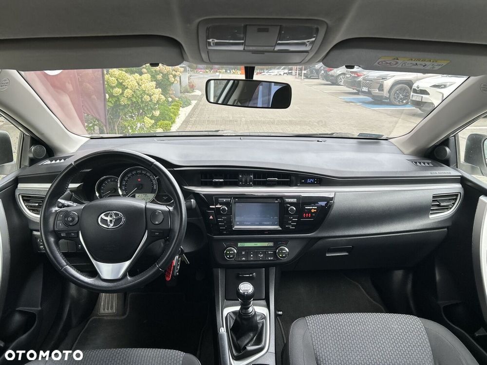 Toyota Corolla 1.6 Premium EU6 - 12