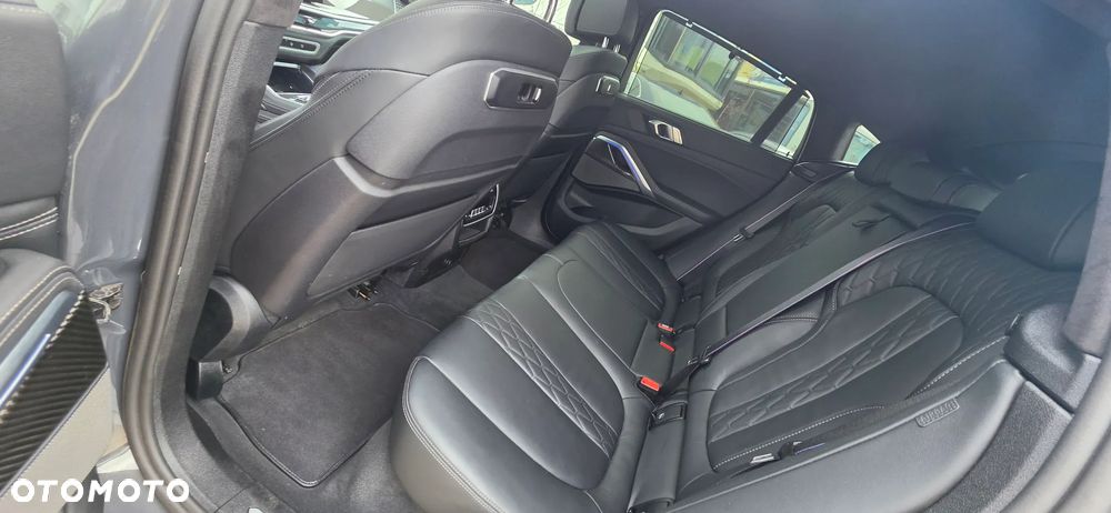 BMW X6 - 15