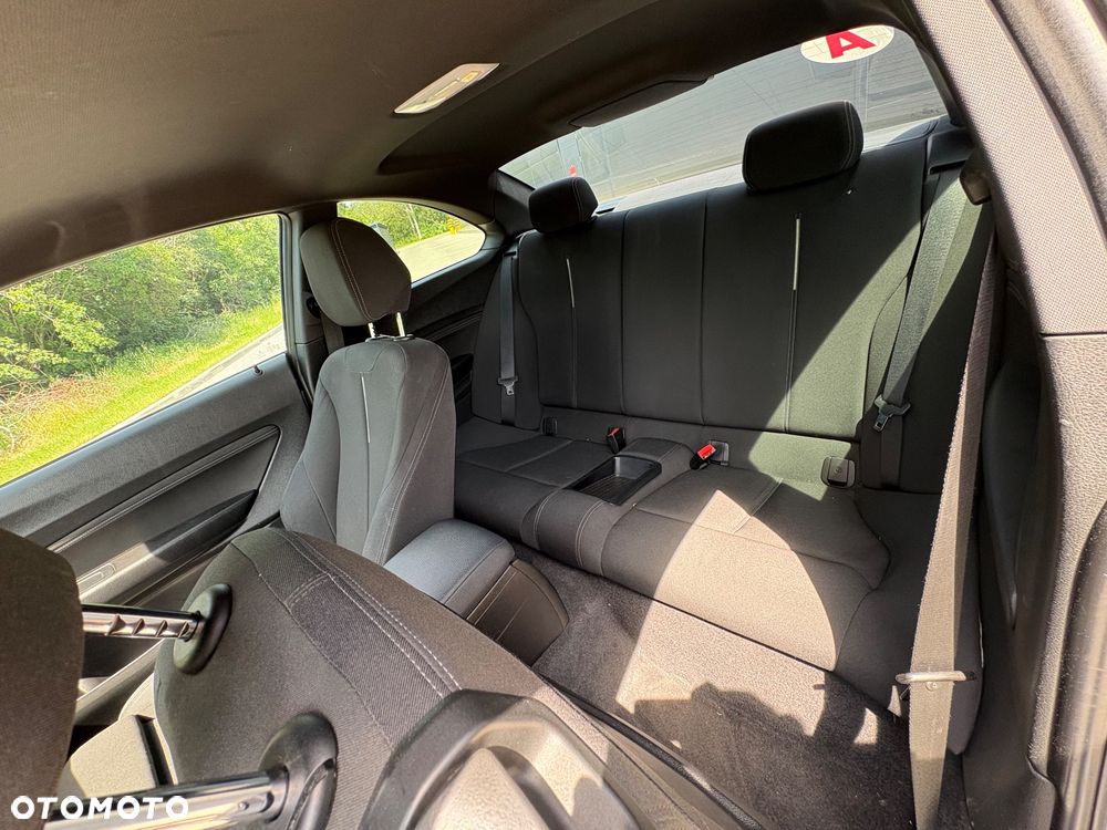 BMW Seria 2 218d Sport Line - 21