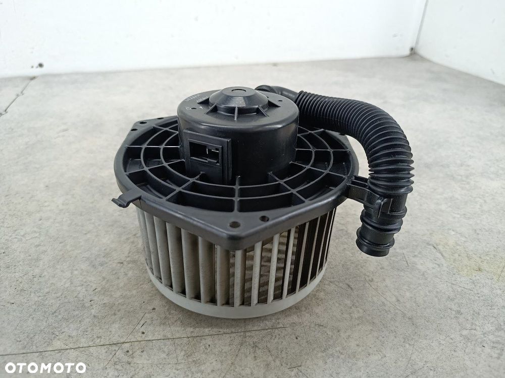 WENTYLATOR NAWIEWU, DMUCHAWA RENAULT LAGUNA III 1.5 DCI - 7
