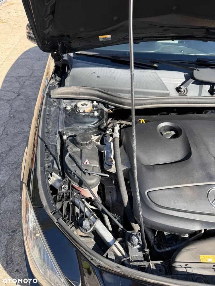 Mercedes-Benz CLA - 30