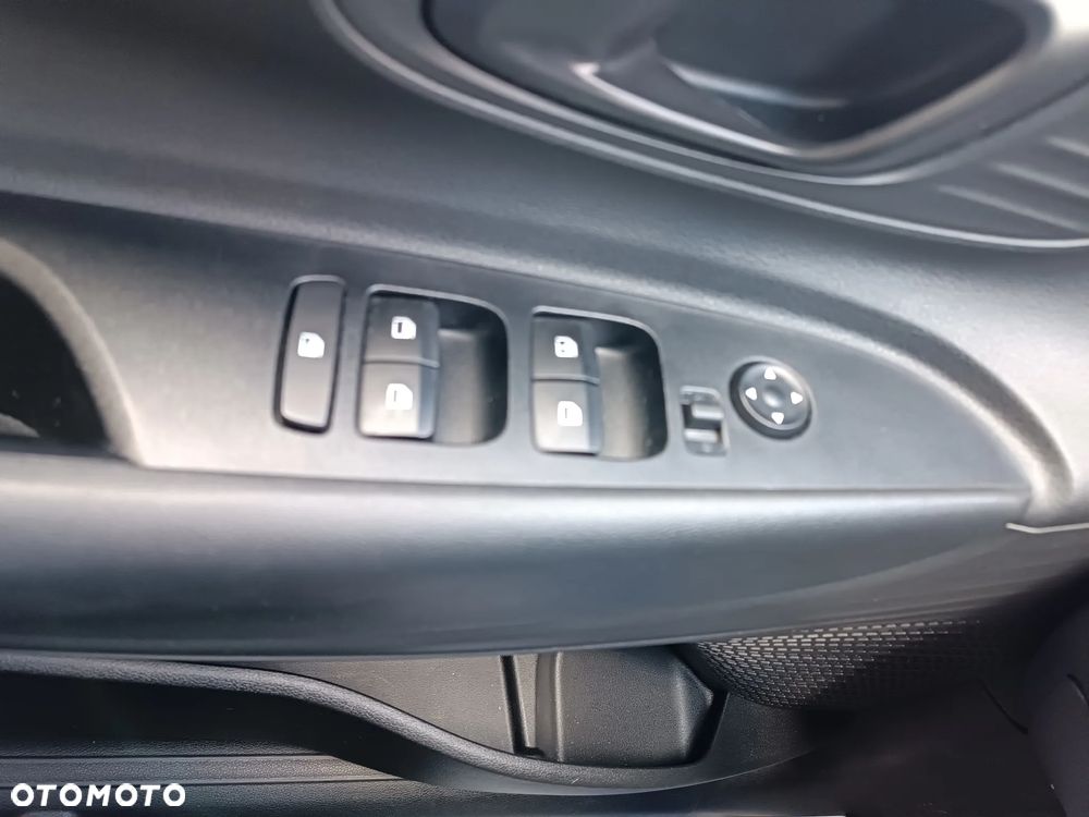 Hyundai i20 - 15