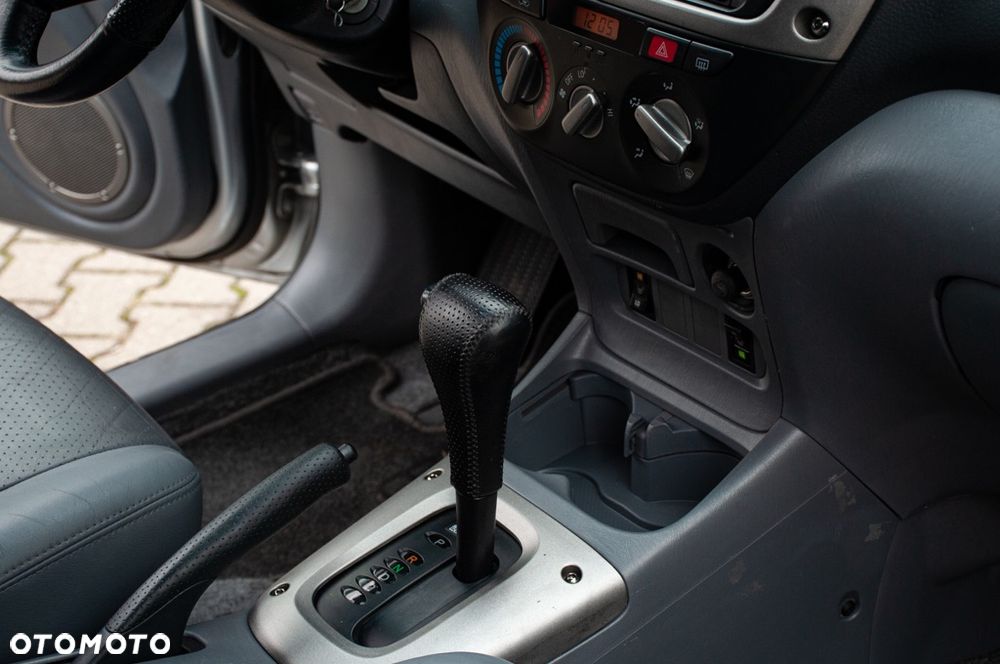 Toyota RAV4 2.0 VVT-i Prestige - 14