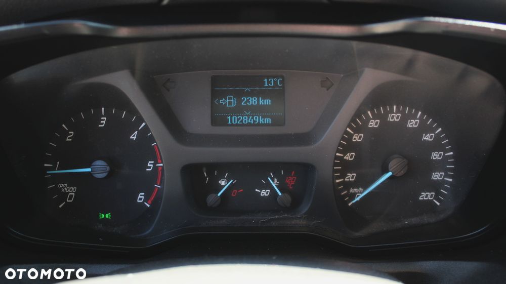 Ford Transit - 12