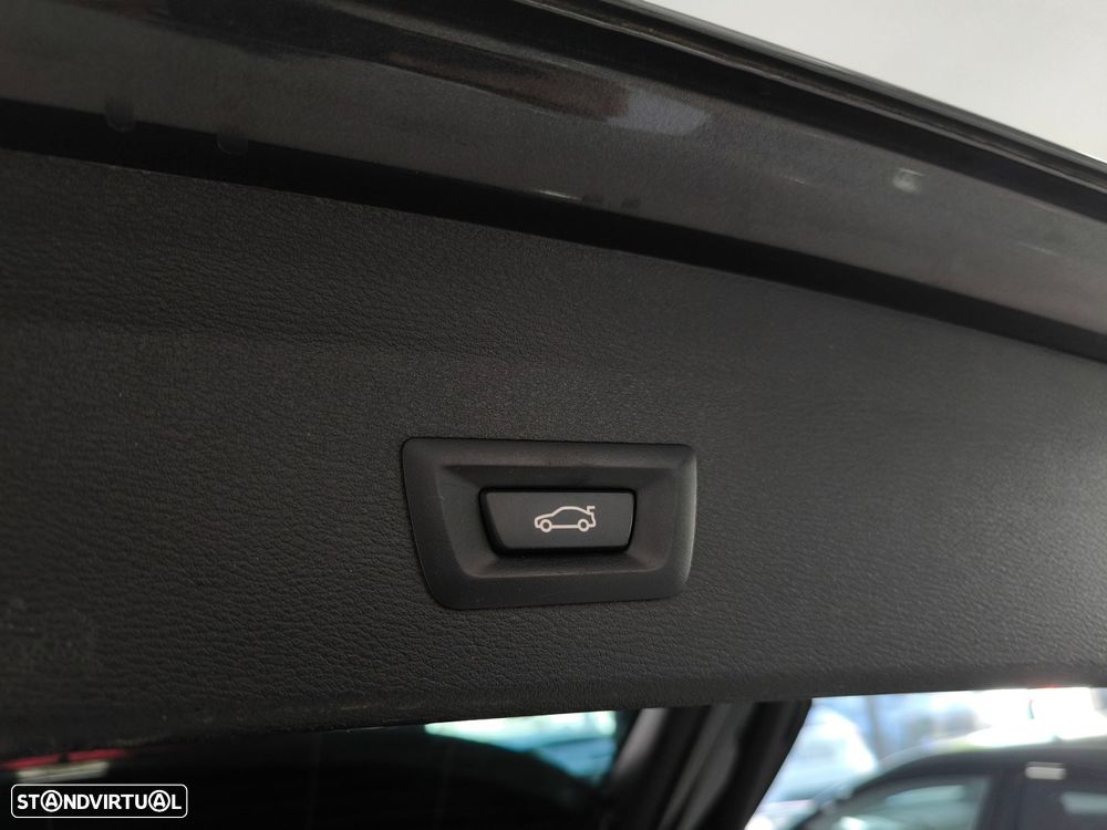 BMW X1 16 d sDrive - 23