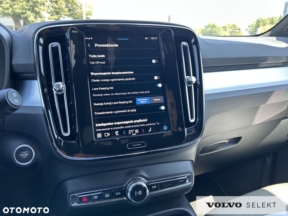 Volvo XC 40 - 18
