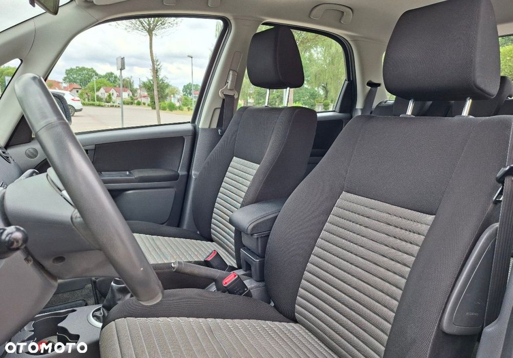 Suzuki SX4 - 21