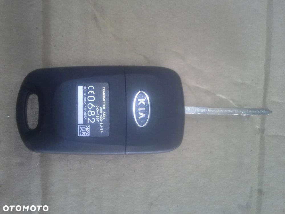 Kia Ceed I 1.4 46tys.km G4FA zestaw startowy komputer 39119-2B260 immo stacyjka moduły klucze i inne - 28