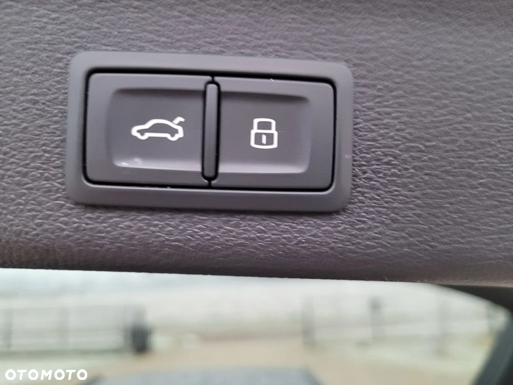 Audi A6 Avant 40 TDI S tronic S line - 25