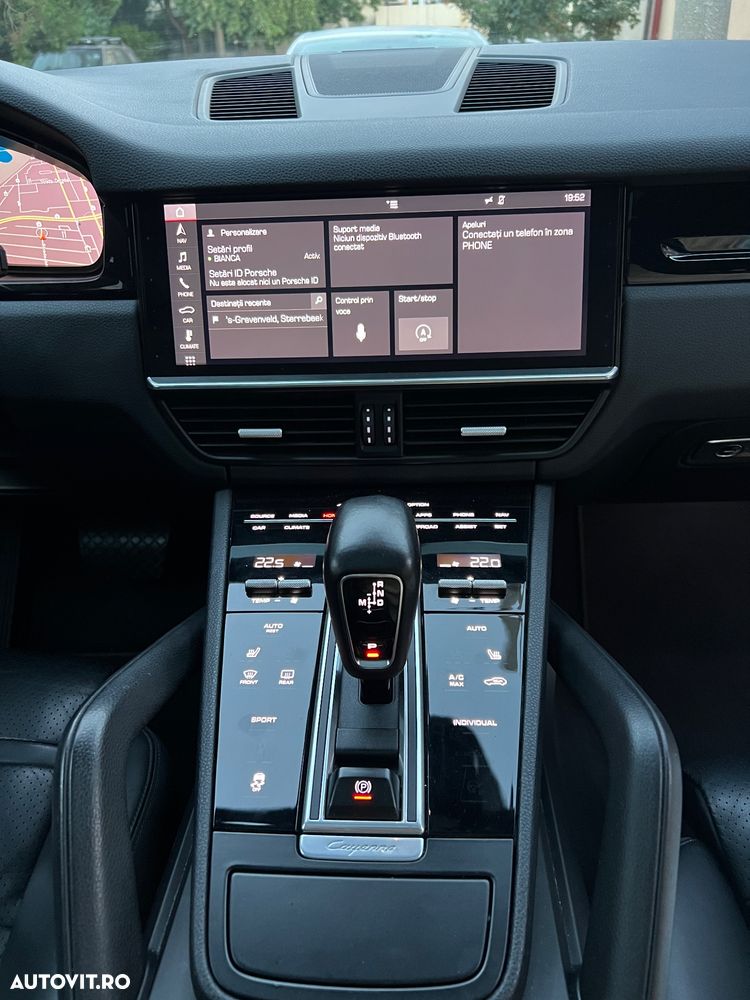 Porsche Cayenne - 11