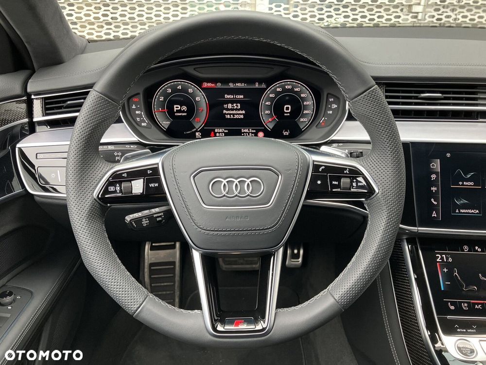 Audi A8 - 12