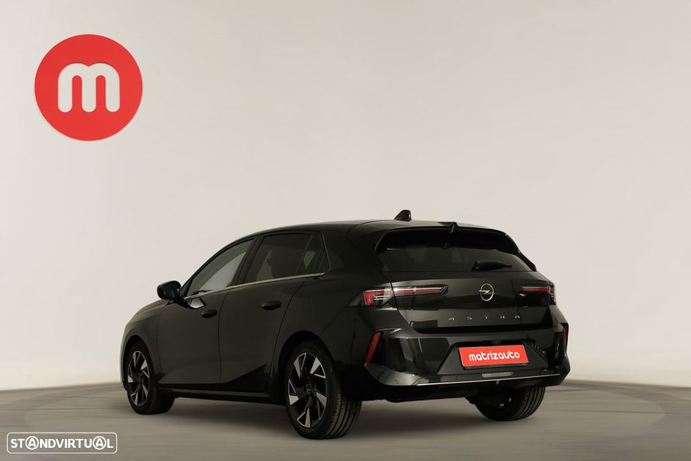 Opel Astra 1.2 T Elegance - 3