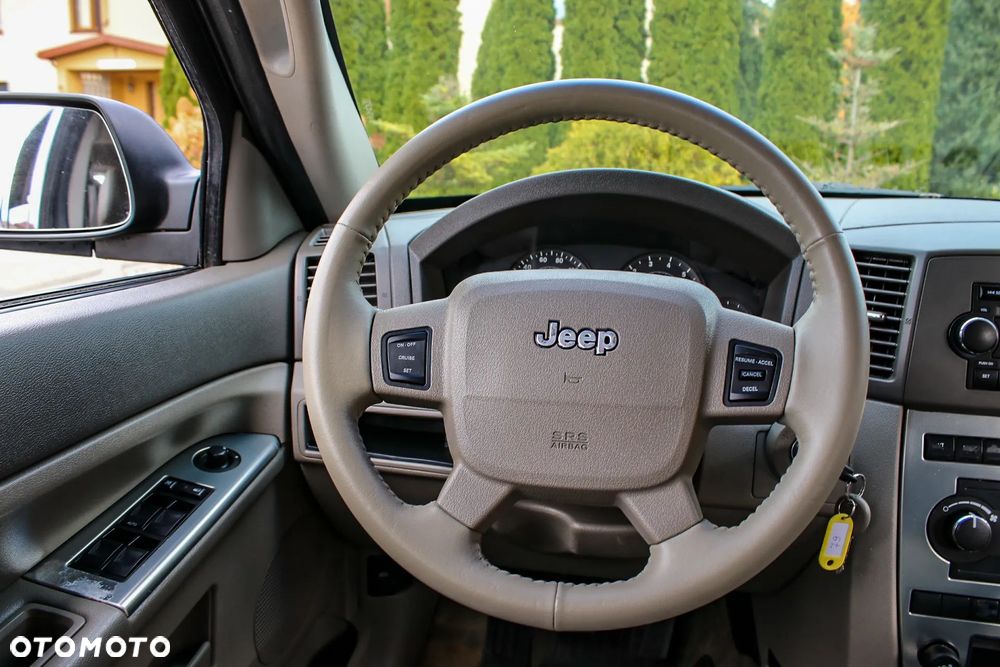 Jeep Grand Cherokee 4.7 V8 Limited - 32