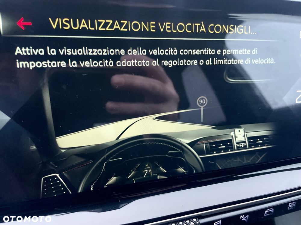 DS Automobiles DS 7 Crossback 1.5 BlueHDi So Chic - 32