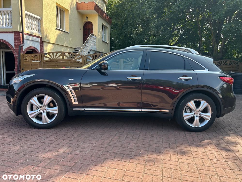 Infiniti FX FX30d GT Premium - 2