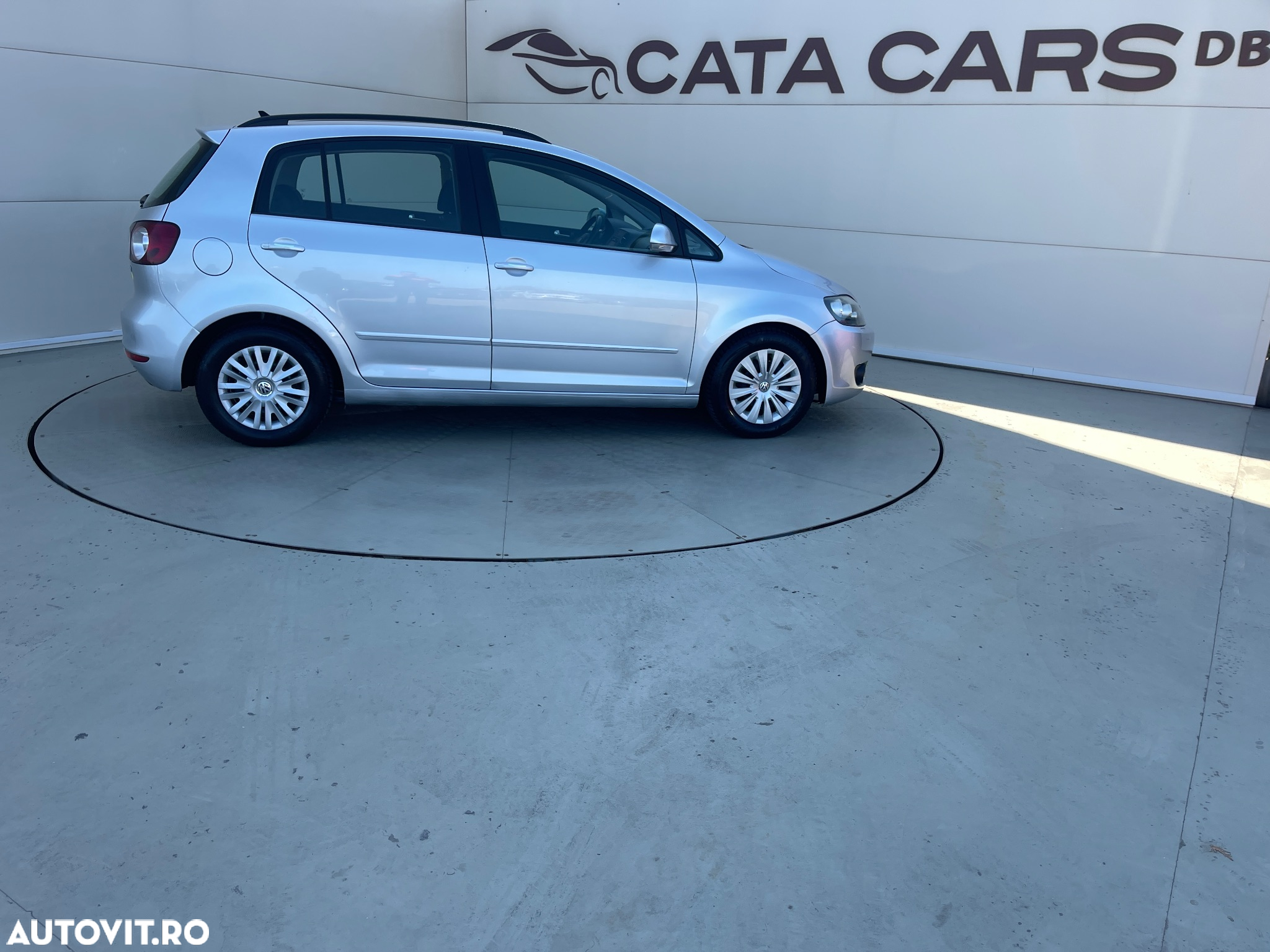 Volkswagen Golf Plus 2.0 TDI Comfortline - 20