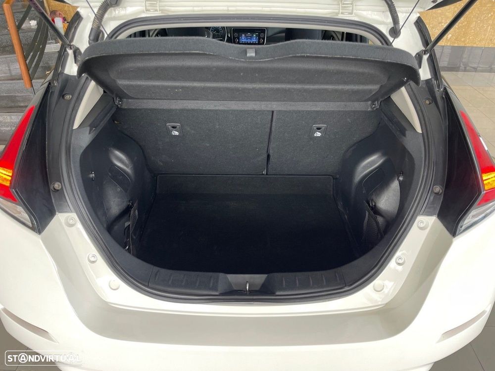 Nissan Leaf 40 kWh Acenta - 11