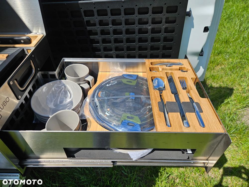 Land Rover Defender - 36