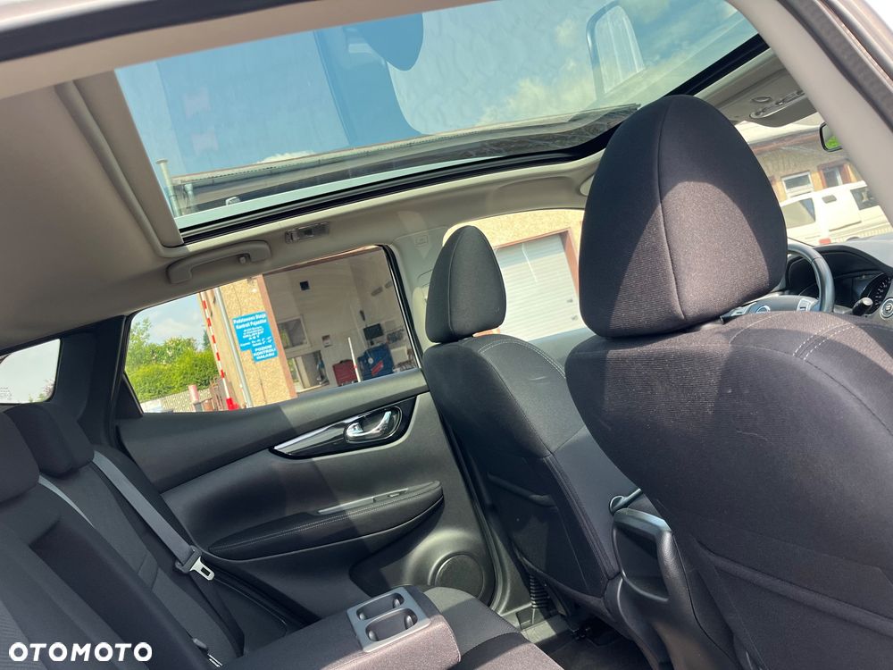 Nissan Qashqai 1.2 DIG-T N-Connecta Xtronic EU6 - 27