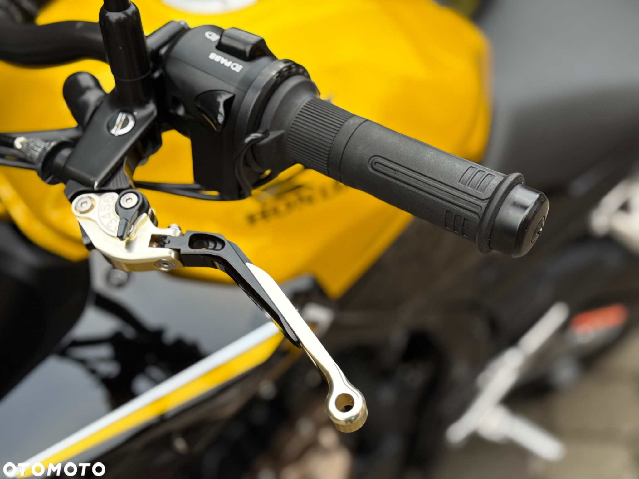 Honda CB - 30